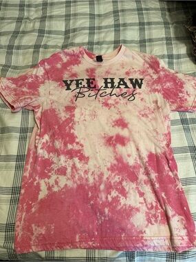 Gildan Pink and Cream Tie-Dye 'Yee Haw Bitches' Graphic Tee